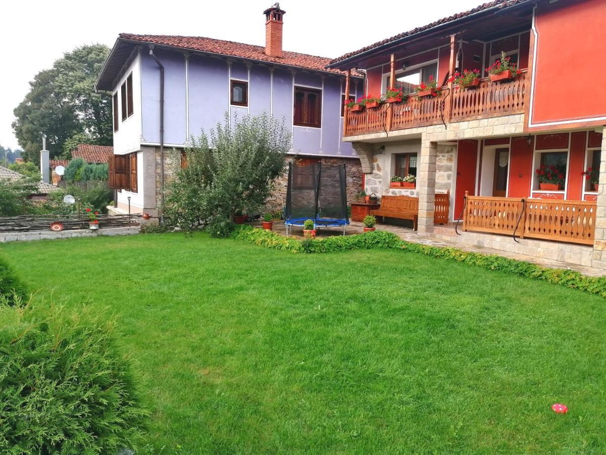Радкината къща Hotel Копривщица Екстериор снимка