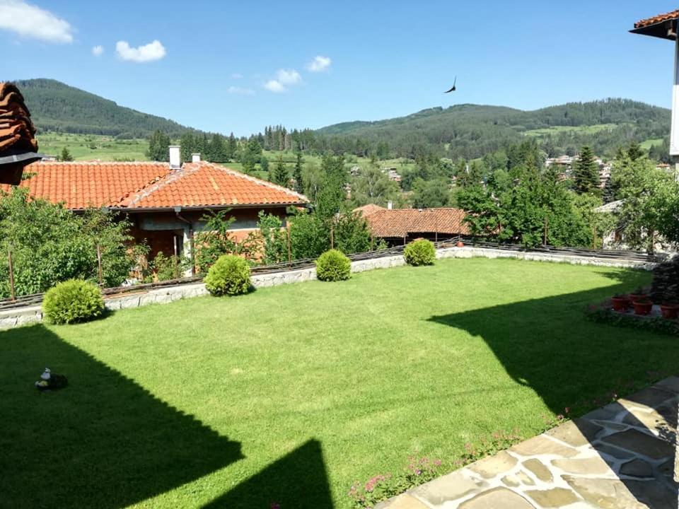 Радкината къща Hotel Копривщица Екстериор снимка